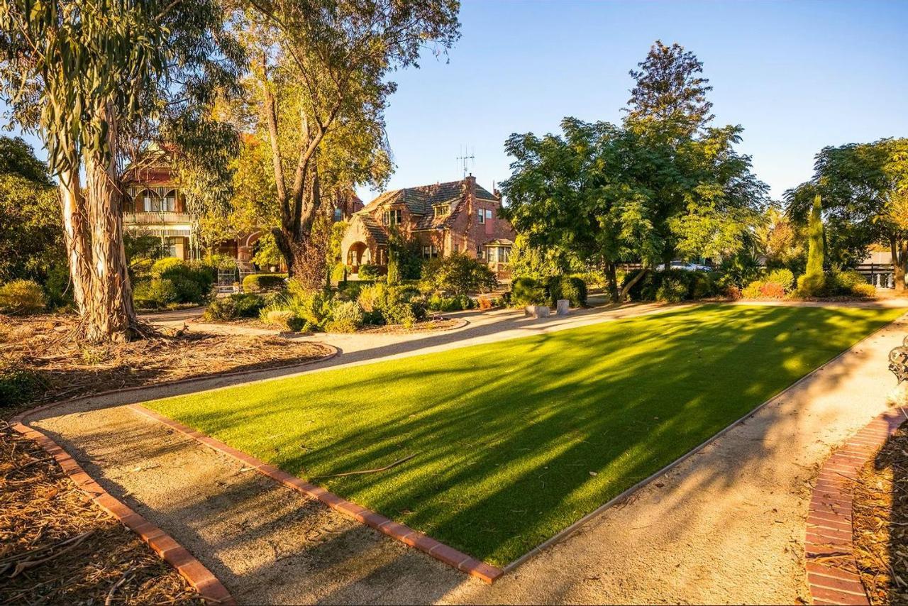 Langley Estate, Bed & Breakfast